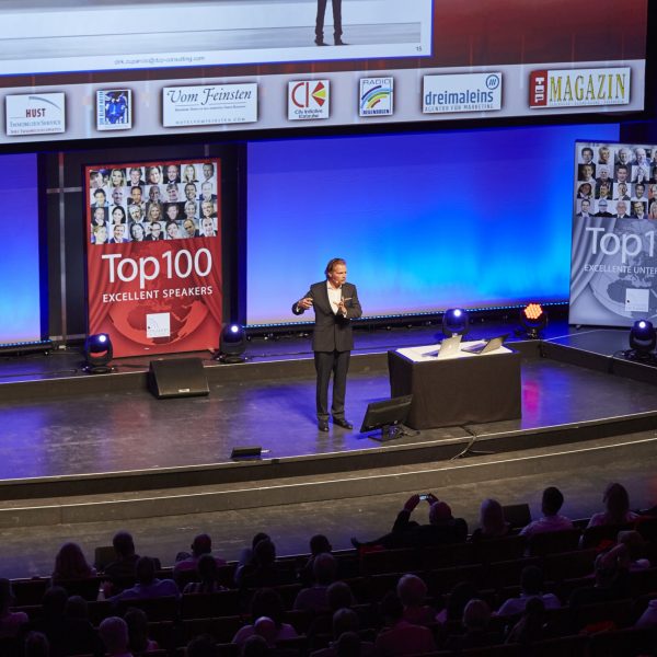 _48A7647Speakers Excellence KA_2018_06